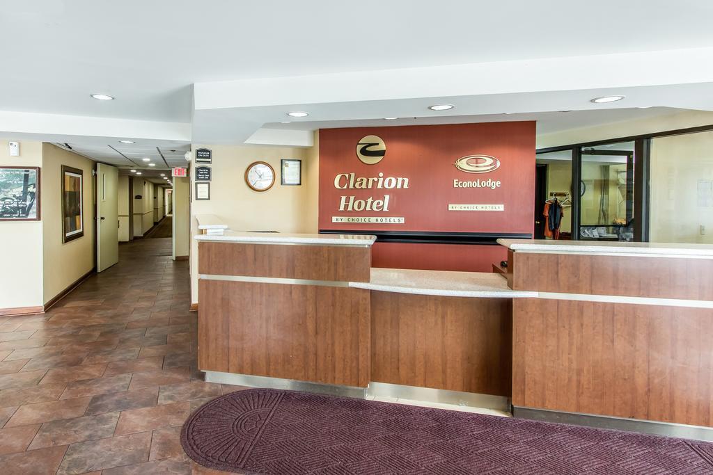 Econo Lodge Broken Arrow-Tulsa Exterior photo